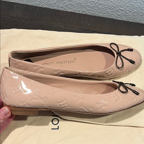 Louis Vuitton Nina Ballerina Flats - Picture 4 of 10
